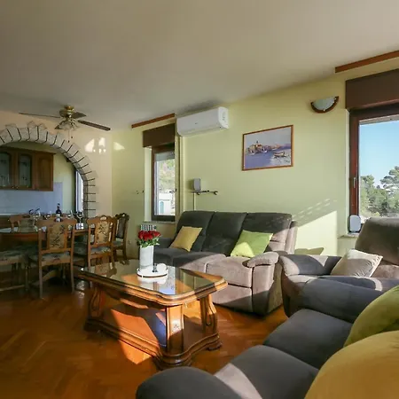 Danijela * Jesenice (Split-Dalmatia)